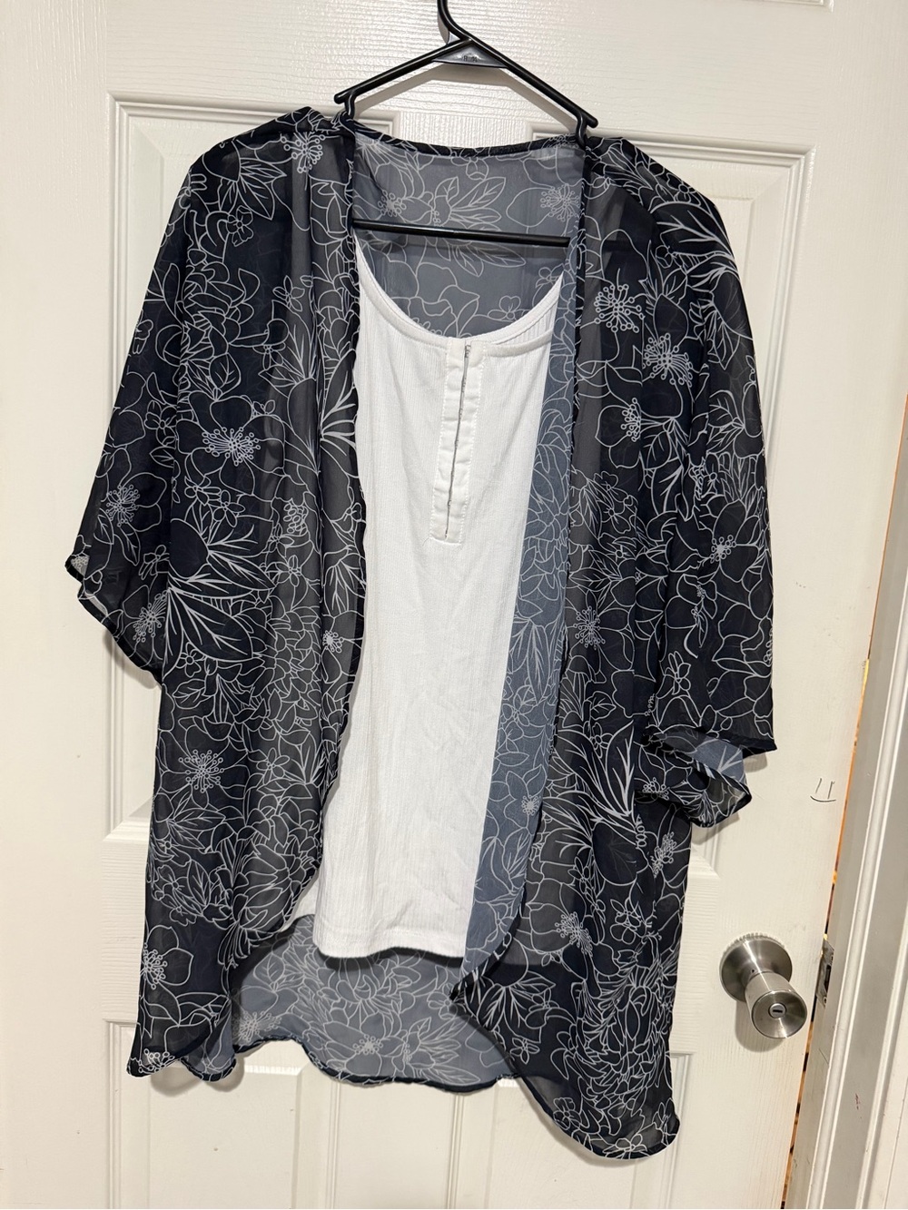 Torrid white tank and  Black Sheer Floral Kimono